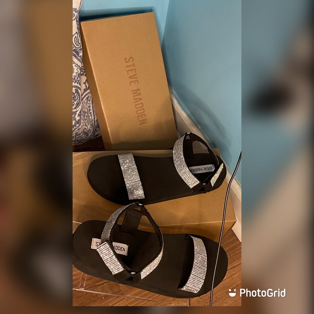 Steve Madden sandals